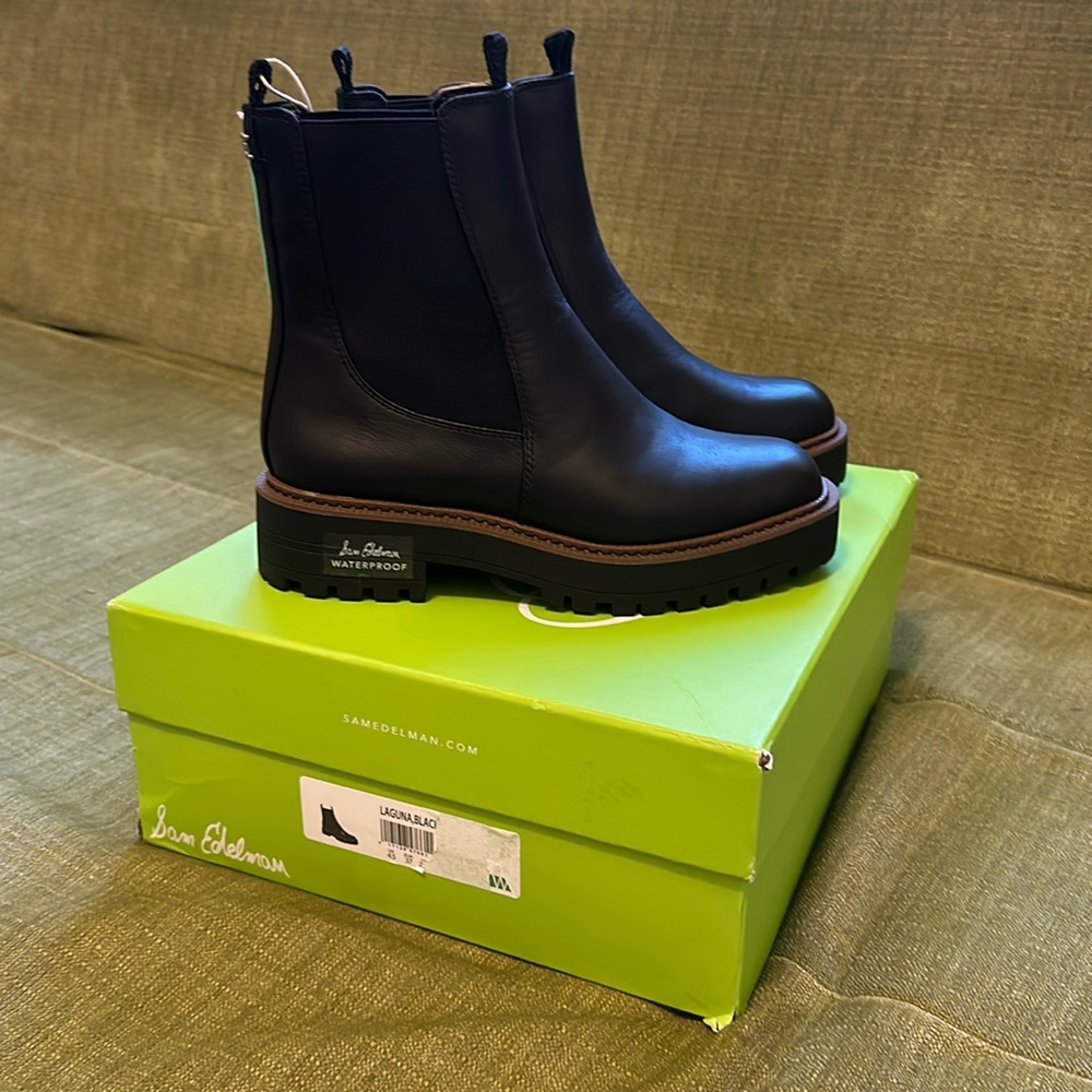 NWT- Sam Edelman black Laguna Boots